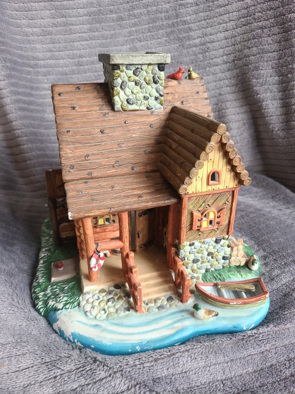 Vintage Home Interiors rustic fishing/hunting cabin house (fortealight candle)